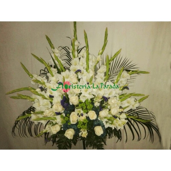 Centro Formal Gladiolos y Rosas blancos